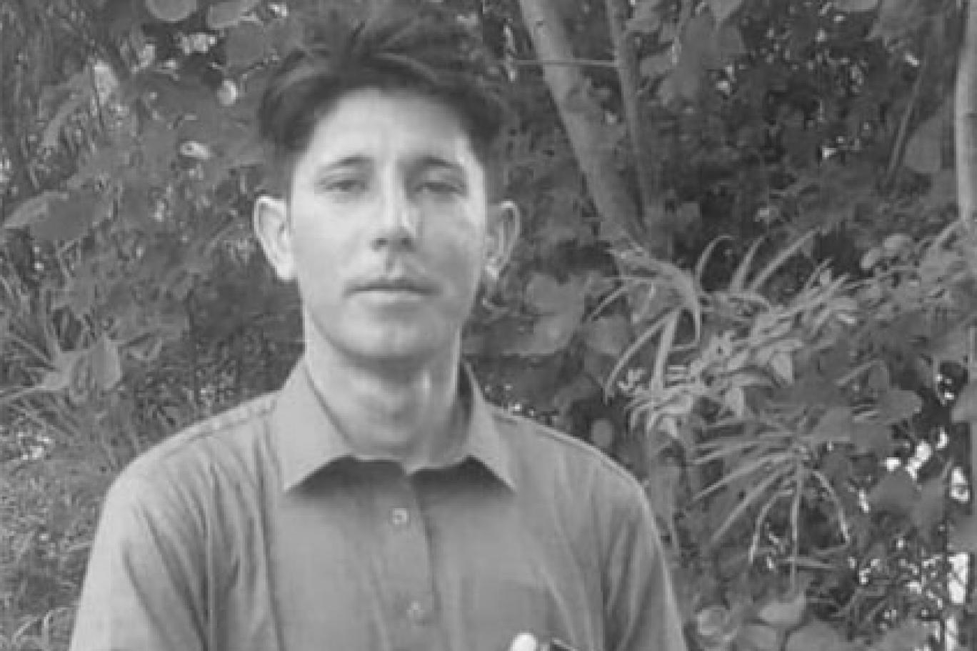 مائیکرو بیالوجی میں گریجویٹ ذاکر اللہ نے بظاہر ذہنی سکون کے لیے چرس کا استعمال شروع کیا اور بلا آخر خود کشی کر لی۔